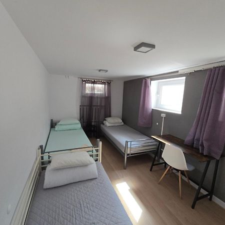 Rooms4Rest Wiertnicza - Private Rooms For Tourists - Atr Consulting Sp, Z O,O, Βαρσοβία Εξωτερικό φωτογραφία
