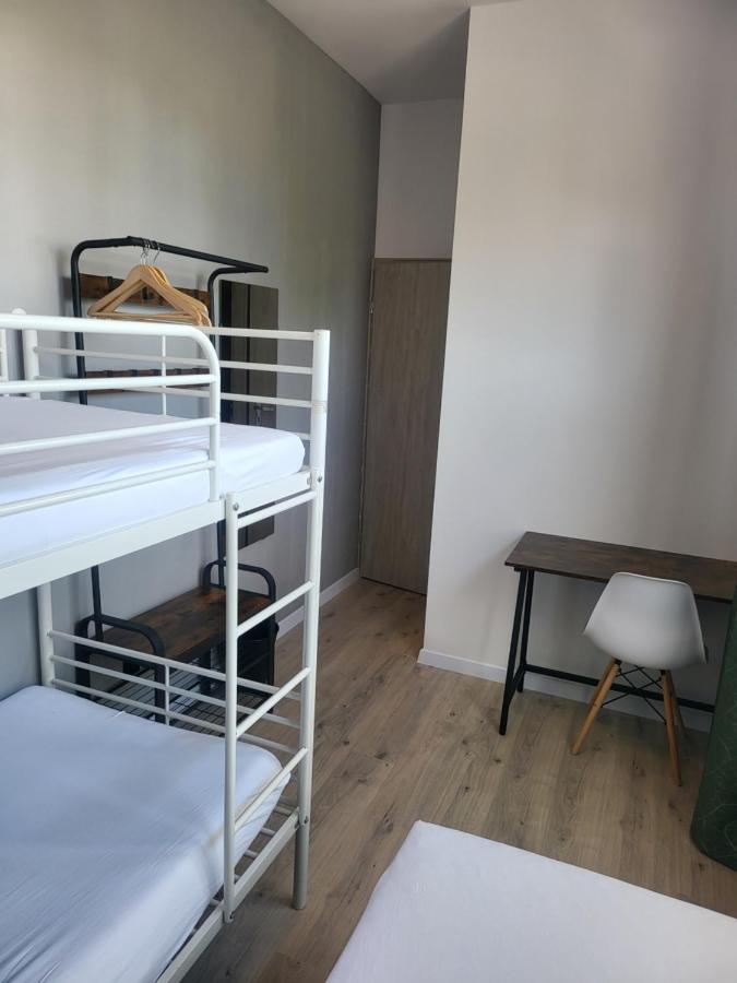 Rooms4Rest Wiertnicza - Private Rooms For Tourists - Atr Consulting Sp, Z O,O, Βαρσοβία Εξωτερικό φωτογραφία