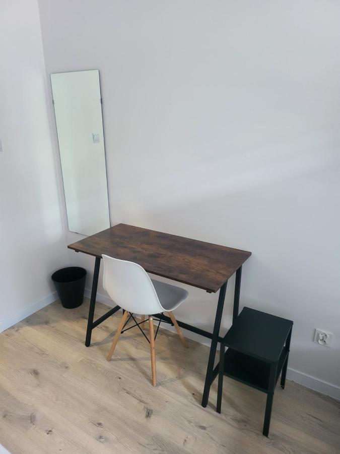 Rooms4Rest Wiertnicza - Private Rooms For Tourists - Atr Consulting Sp, Z O,O, Βαρσοβία Εξωτερικό φωτογραφία