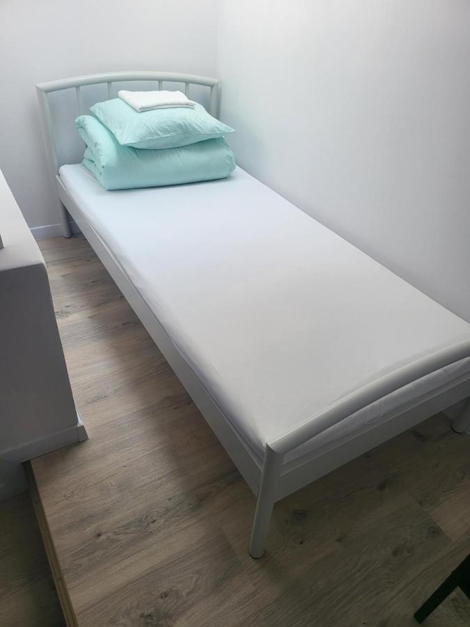 Rooms4Rest Wiertnicza - Private Rooms For Tourists - Atr Consulting Sp, Z O,O, Βαρσοβία Εξωτερικό φωτογραφία